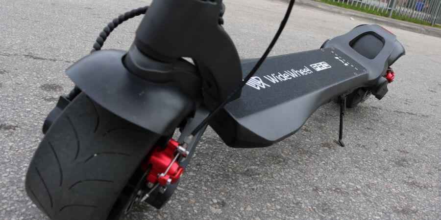 Originale 2020 Mercane Wide Wheel PRO Ruota anteriore posteriore Custodia in plastica Accessori Pezzi di ricambio per scooter elettrico 18 Originale 2020 Mercane Wide Wheel PRO Ruota anteriore posteriore Custodia in plastica Accessori Pezzi di ricambio per scooter elettrico 18