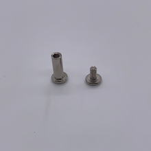 Load image into Gallery viewer, WWP Handlebar shaft bolt / pair screw (4x16mm) - fluidfreeride.com
