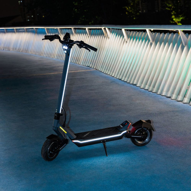 エレクトロなFreestyleの 『Freestyle』 🛴Punk Rider Pro Electric Scooter – Powerful, Stylish, and