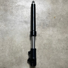 Load image into Gallery viewer, Wolf X Front shock absorber left - fluidfreeride.com
