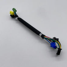 Load image into Gallery viewer, Wolf GT, King GT Taillight adapter cable - fluidfreeride.com
